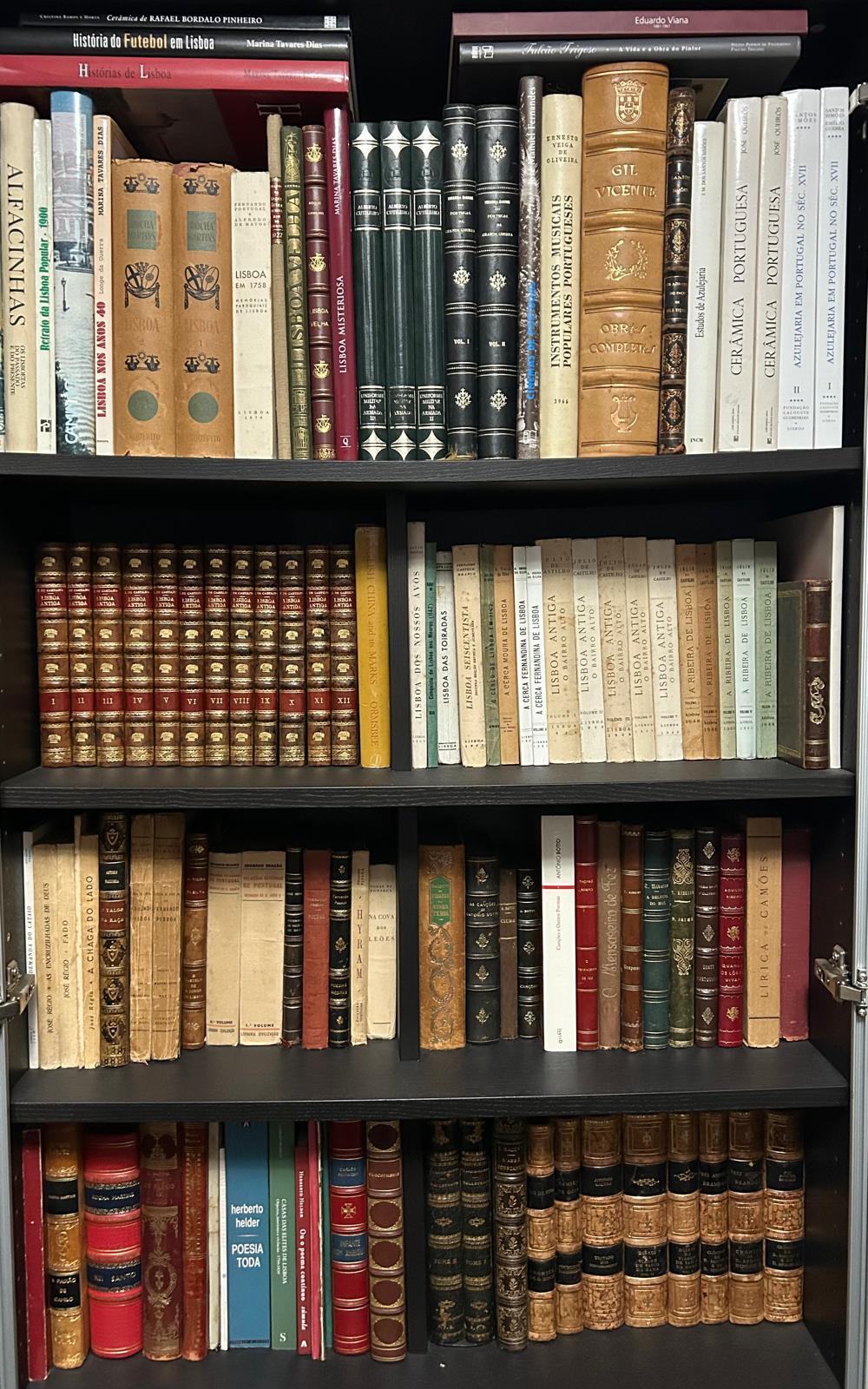 Livros & Manuscritos — acervo Nuno Neves